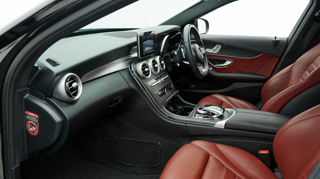 terpakai 2018 Mercedes-Benz C 200 2.0