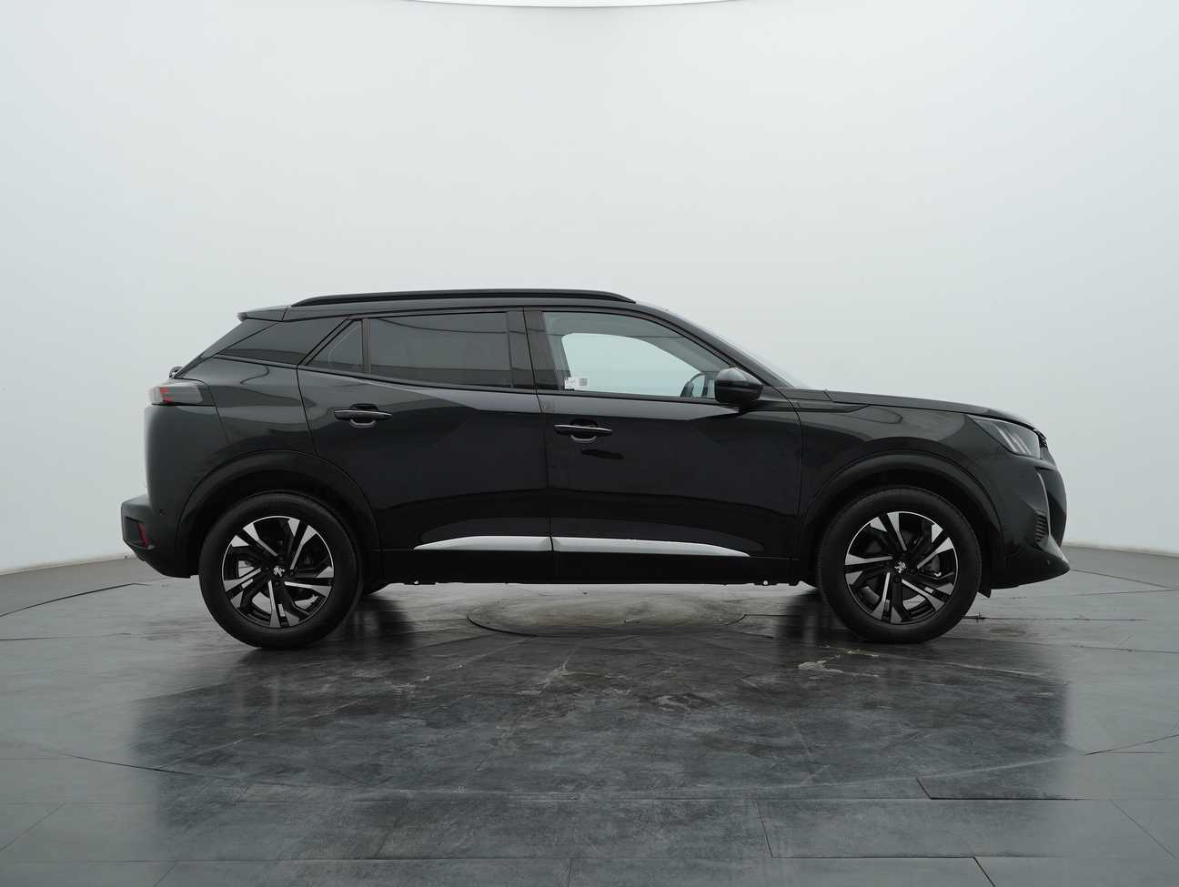 used 2022 Peugeot 2008 Allure 1.2