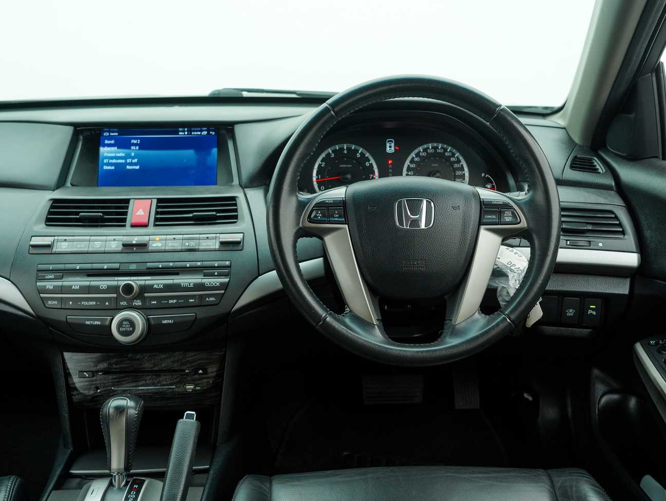 terpakai 2013 Honda Accord VTi-L 2.0