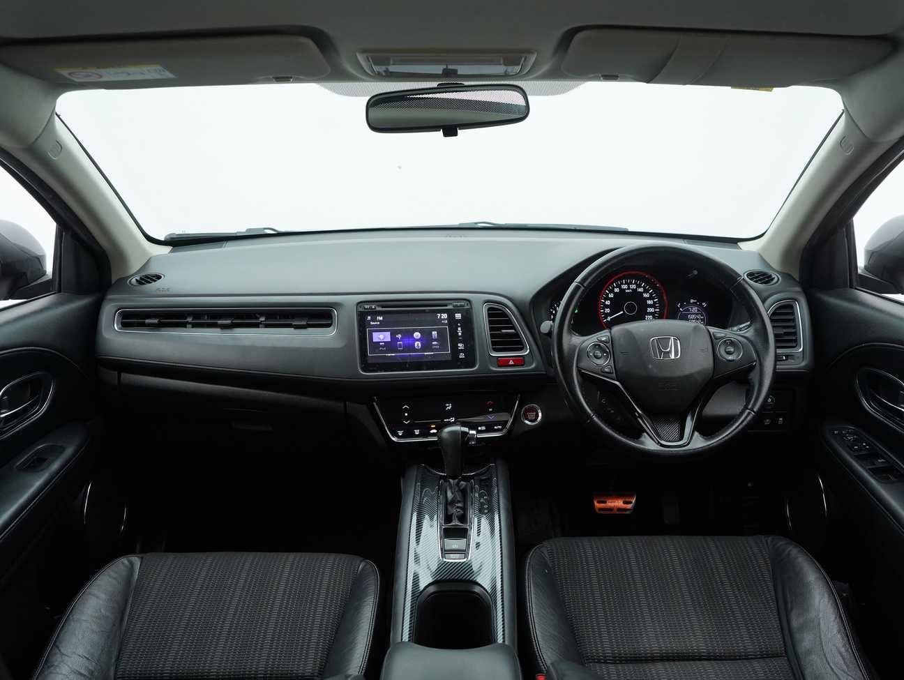 used 2015 Honda HR-V V 1.8