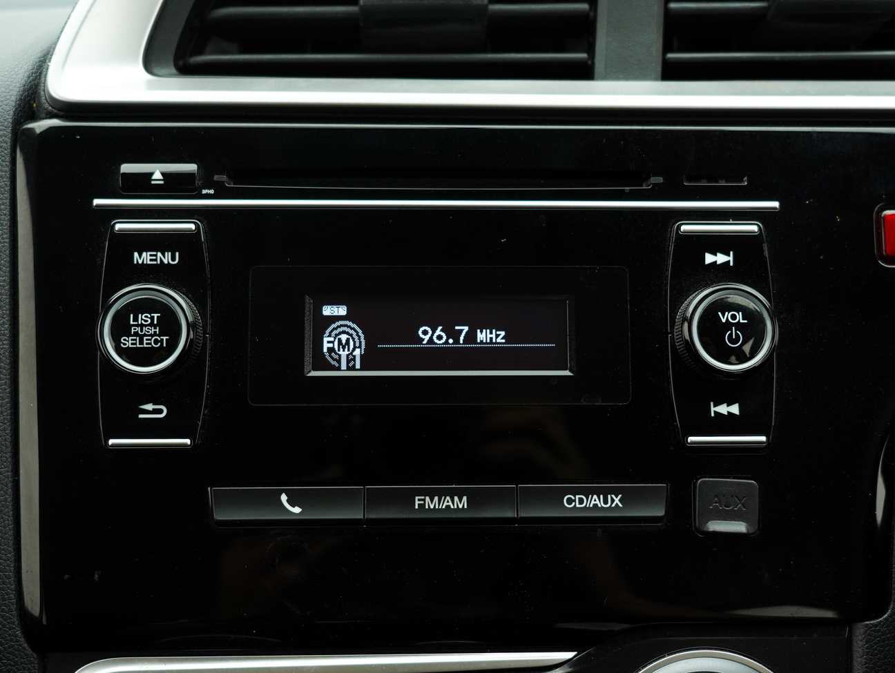 used 2015 Honda Jazz E 1.5