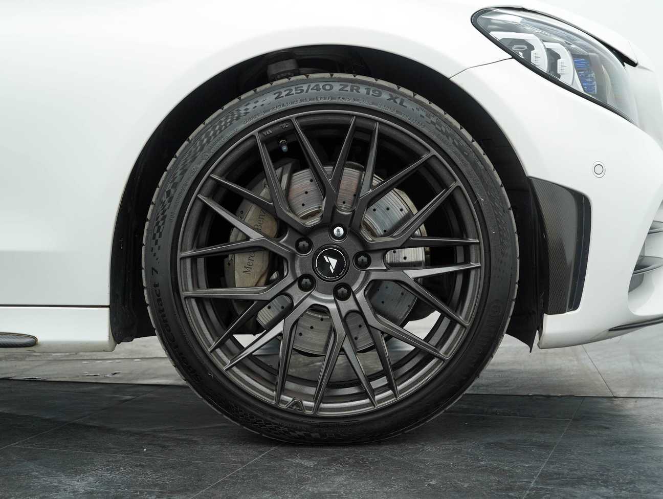 terpakai 2018 Mercedes-Benz C300 Avantgarde AMG Line 2.0