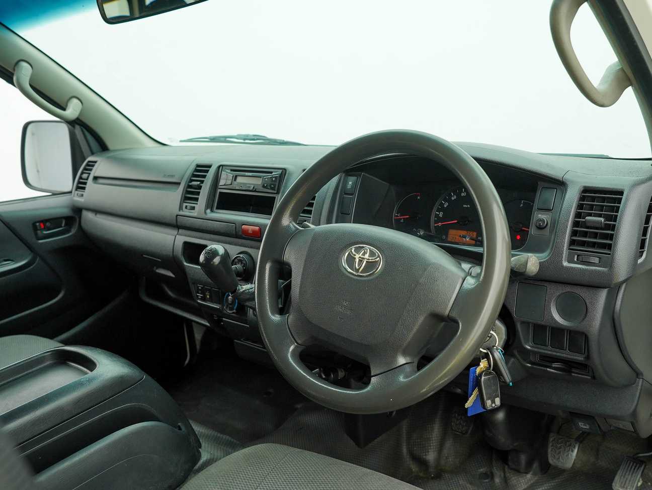 used 2016 Toyota Hiace Window Van 2.5