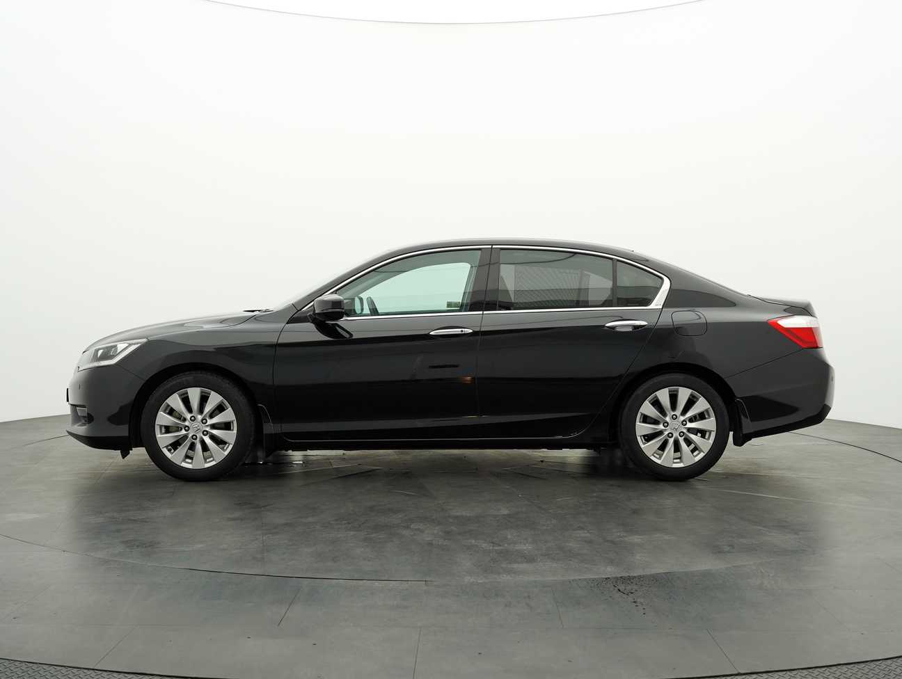 used 2015 Honda Accord i-VTEC VTi-L 2.0