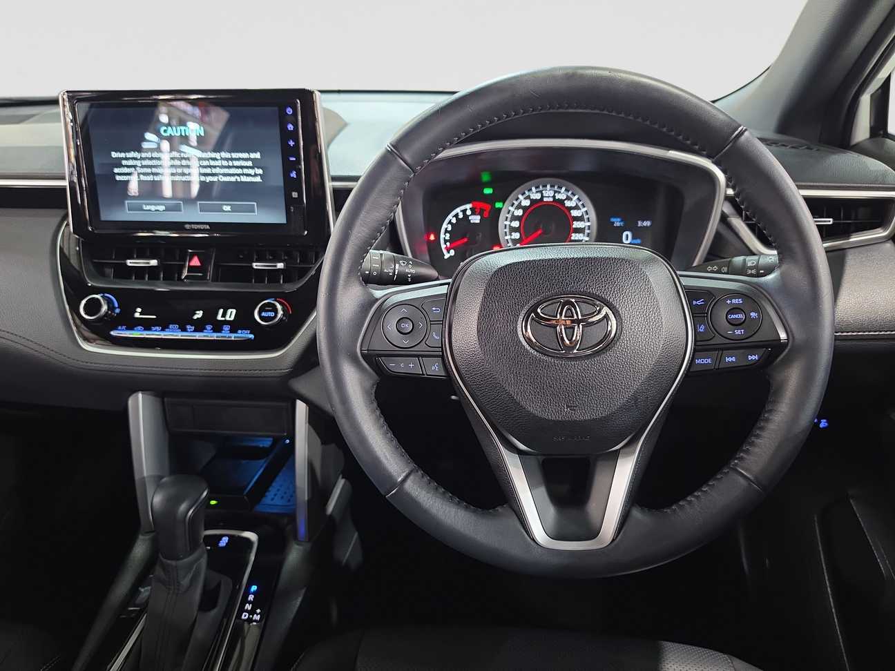 used 2022 Toyota Corolla Cross V 1.8