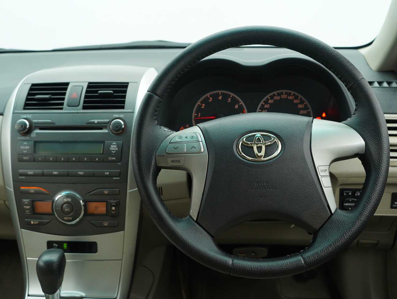 used 2010 Toyota Corolla Altis E 1.8
