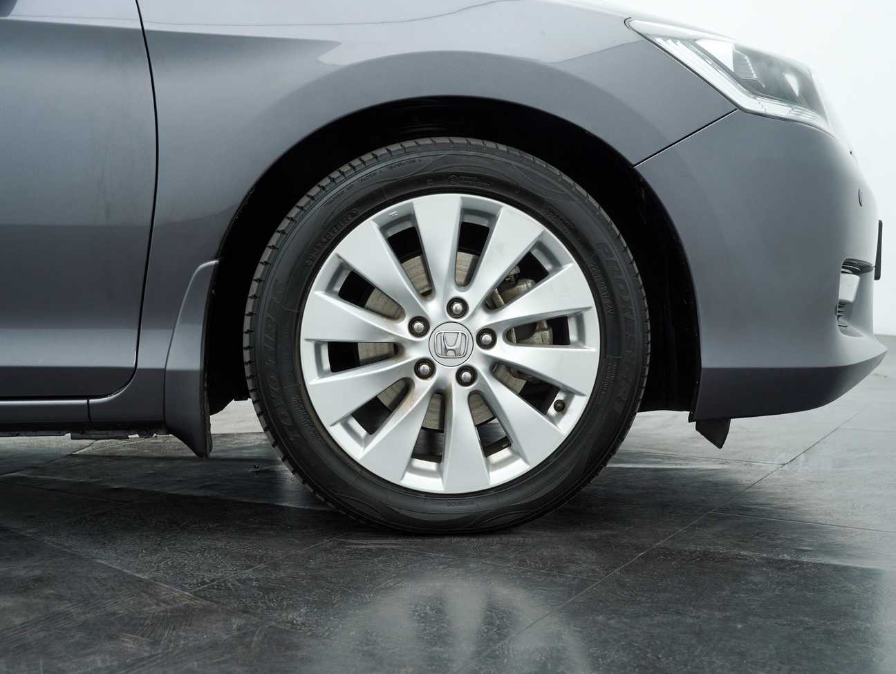 terpakai 2016 Honda Accord i-VTEC VTi-L 2.0