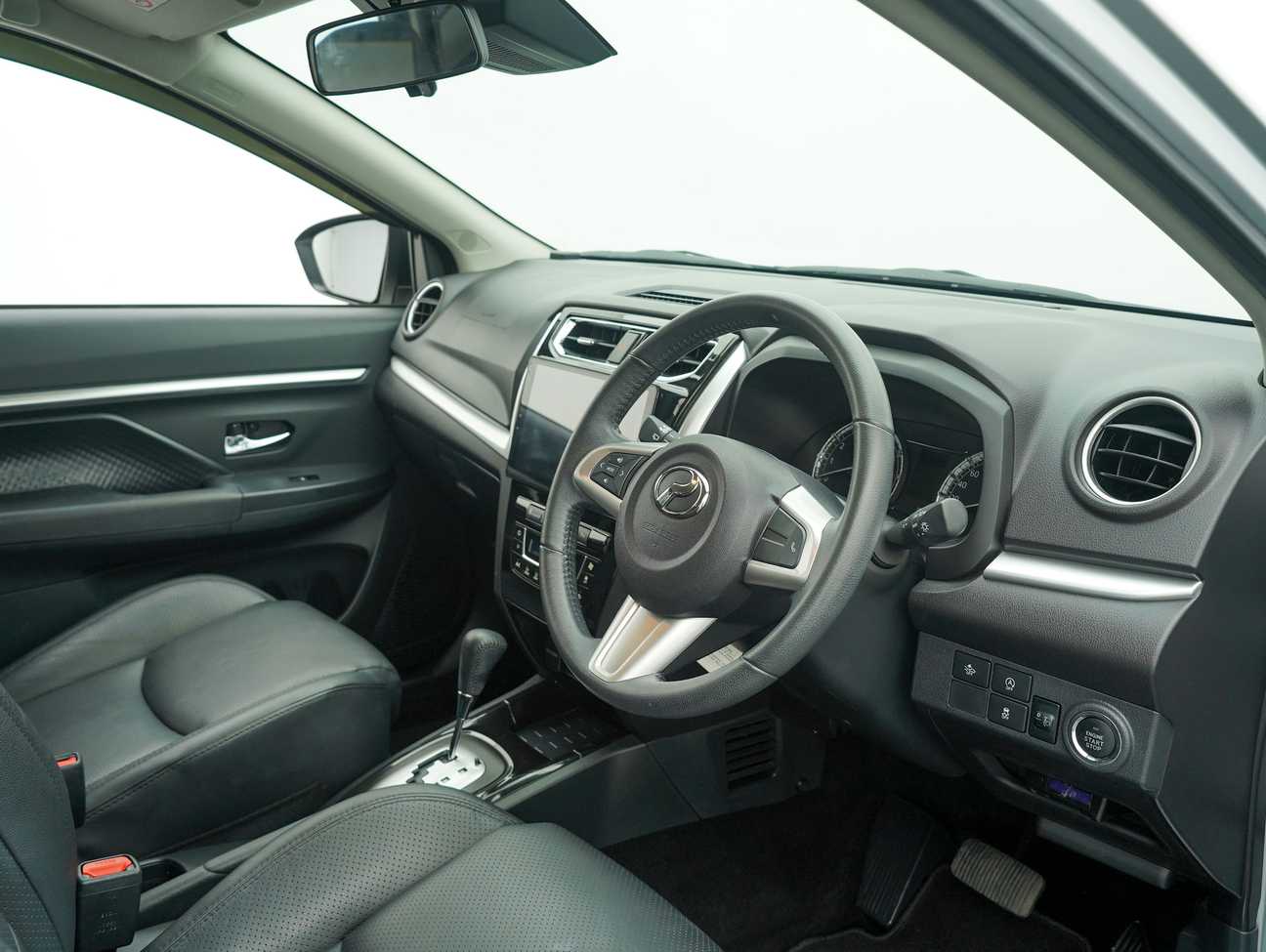 terpakai 2022 Perodua Aruz AV 1.5