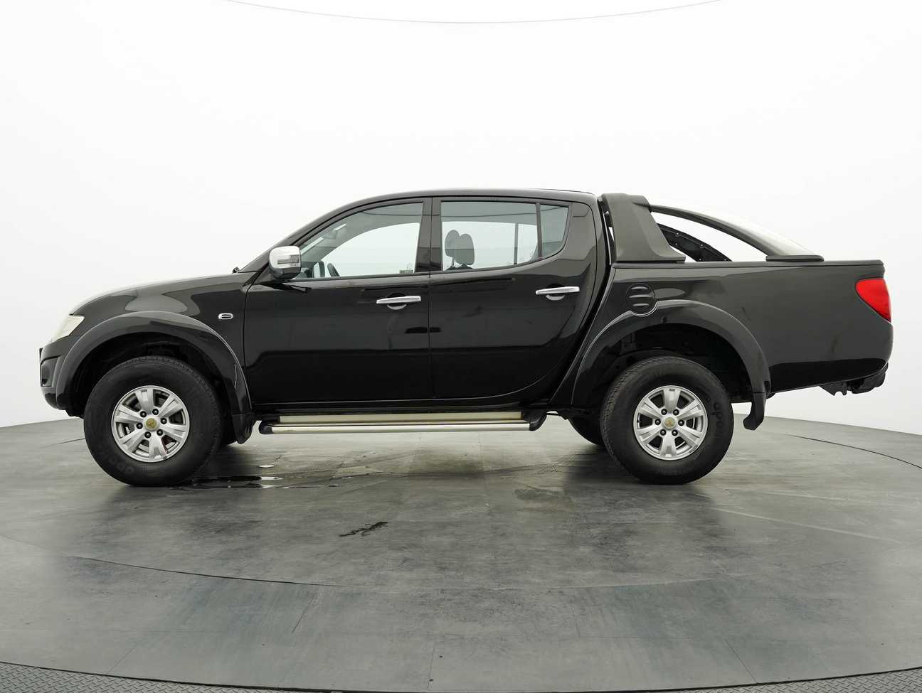 used 2013 Mitsubishi TRITON L200 4WD DOUBLE CAB 2.5