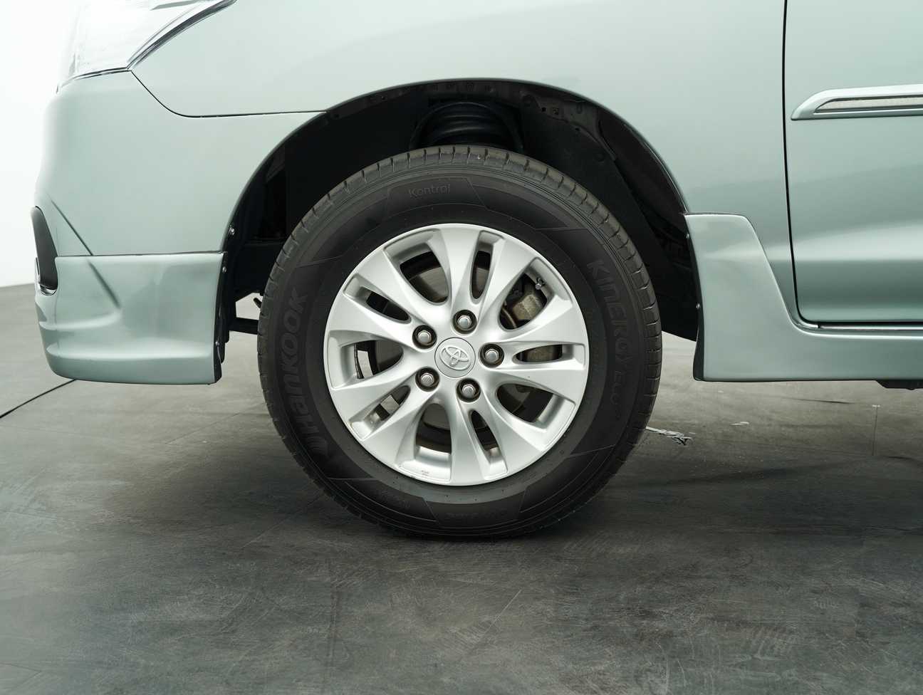 used 2015 Toyota INNOVA G 2.0