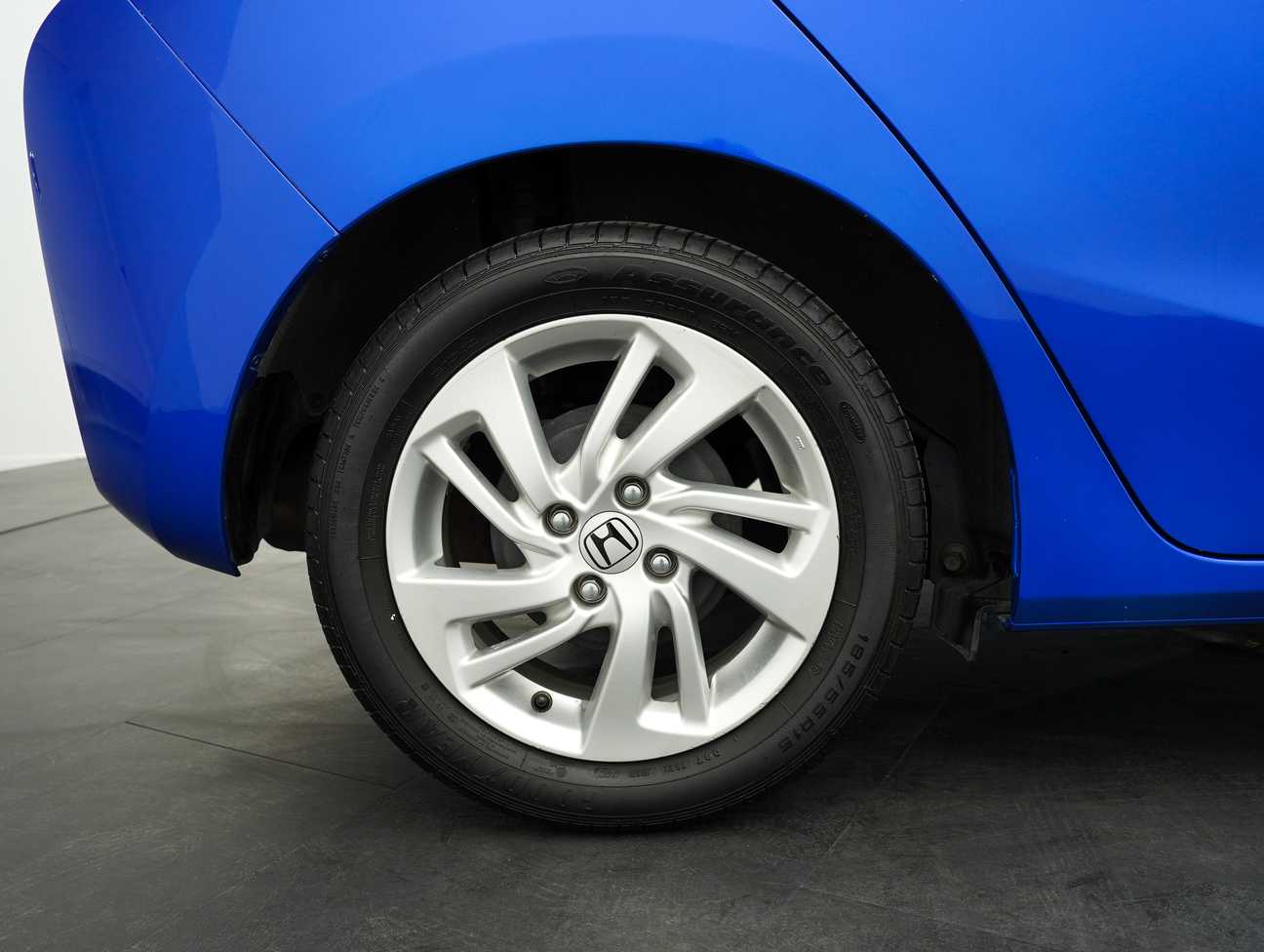 used 2015 Honda Jazz E 1.5