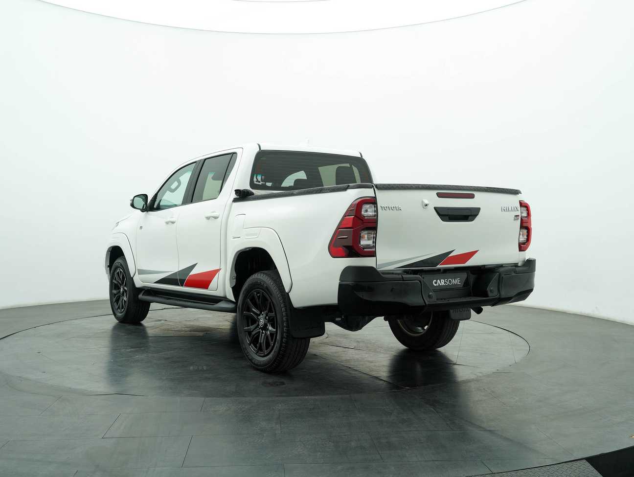 terpakai 2023 Toyota Hilux GR Sport Dual Cab 2.8