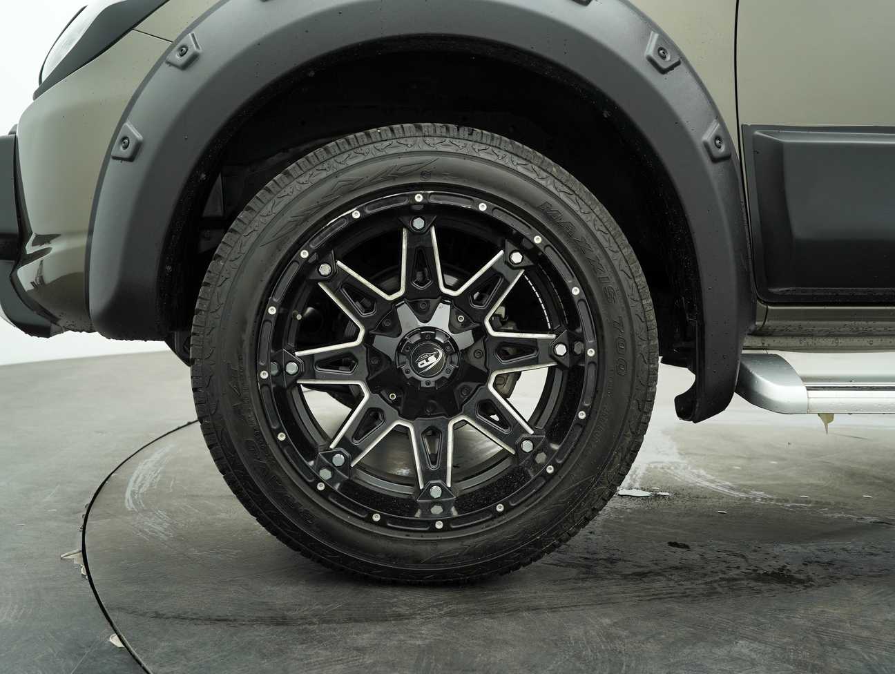 terpakai 2017 Mitsubishi TRITON VGT HS 4WD DC 2.4