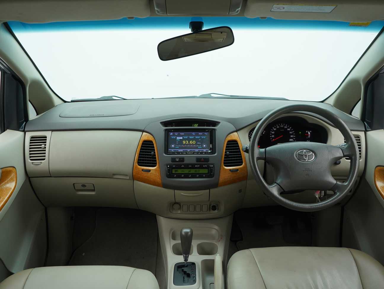 used 2010 Toyota Innova G 2.0