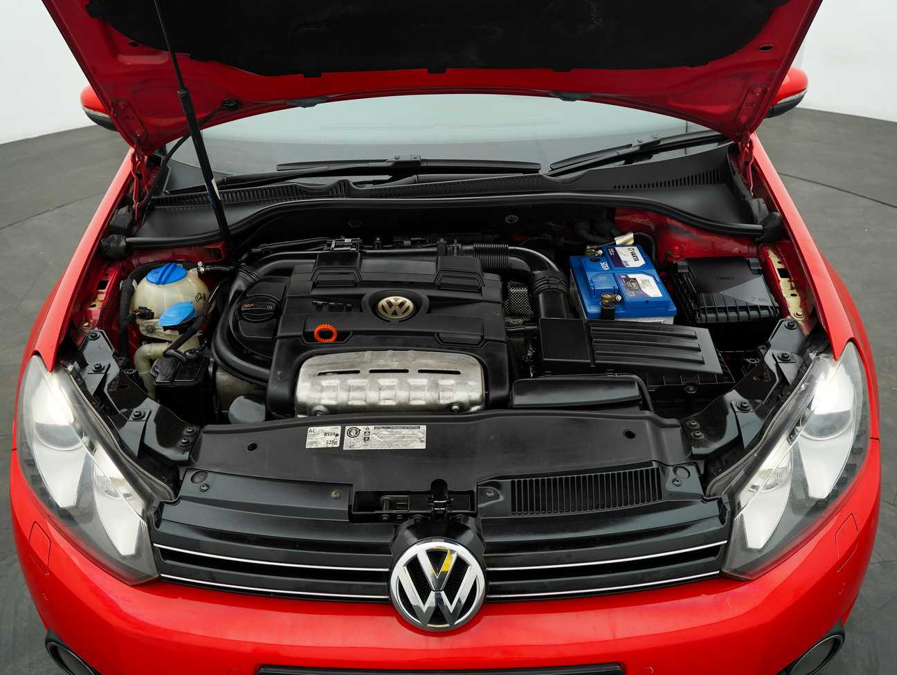 terpakai 2011 Volkswagen Golf TSI 1.4