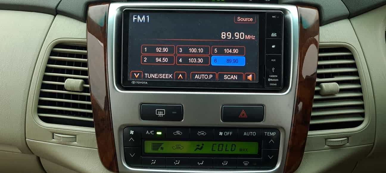 used 2014 Toyota INNOVA G 2.0