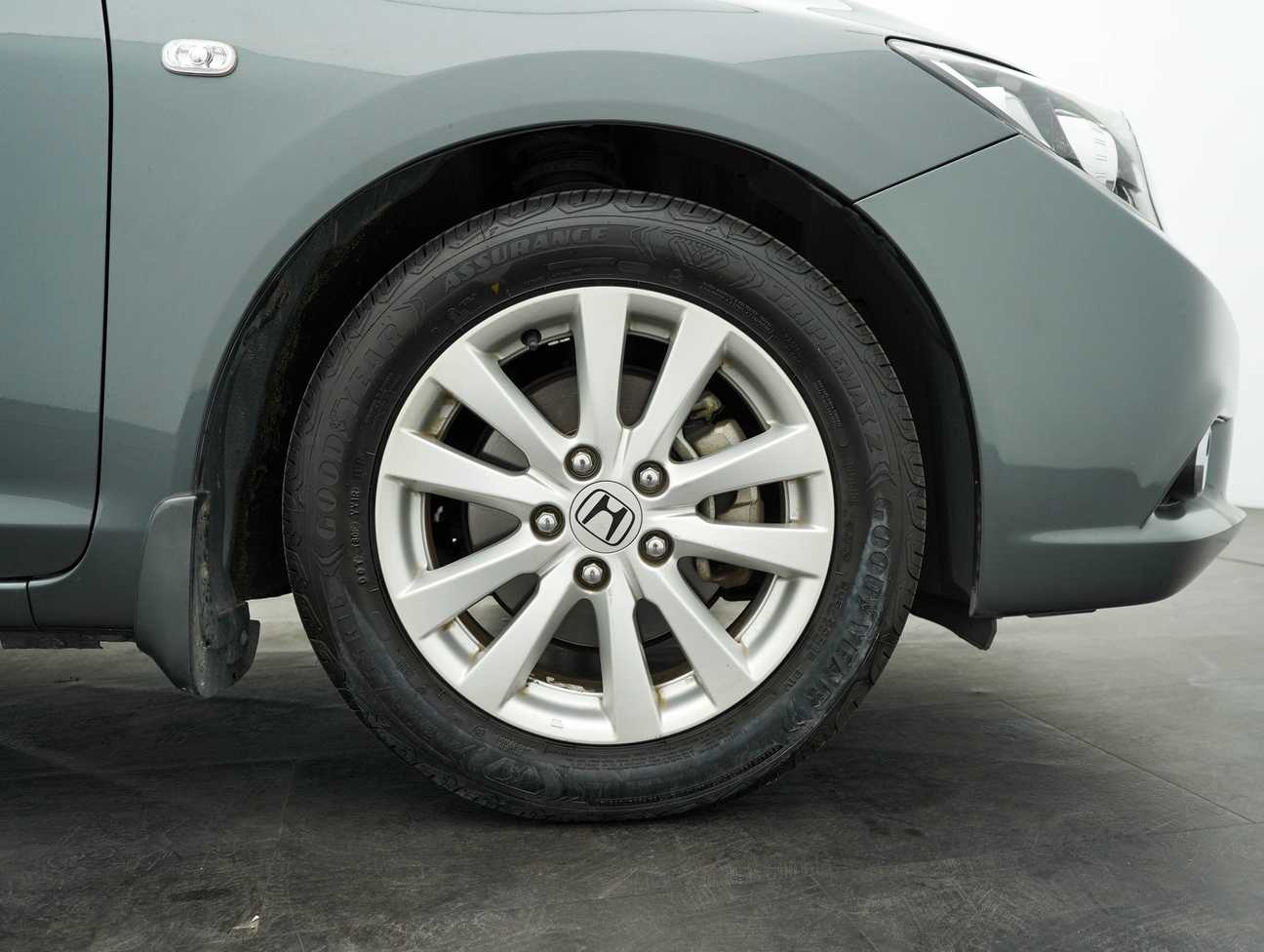 terpakai 2013 Honda CIVIC S 1.8