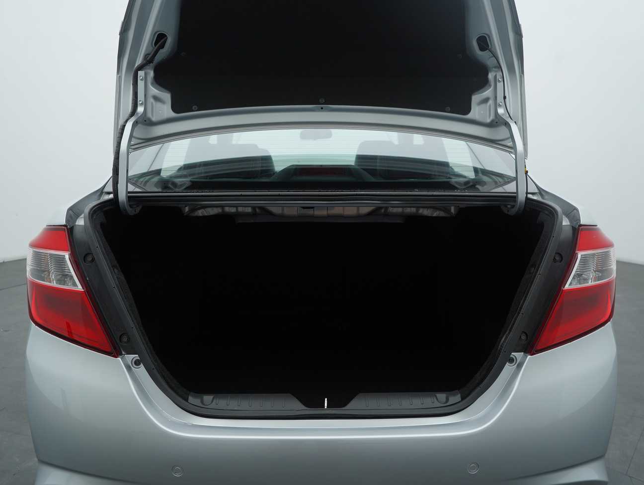 terpakai 2019 Perodua Bezza Advance 1.3