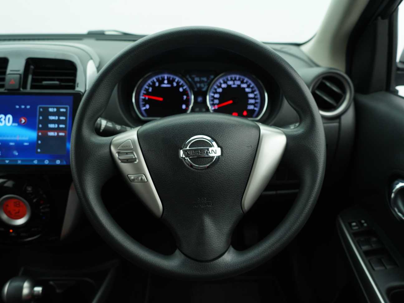 used 2015 Nissan Almera VL 1.5