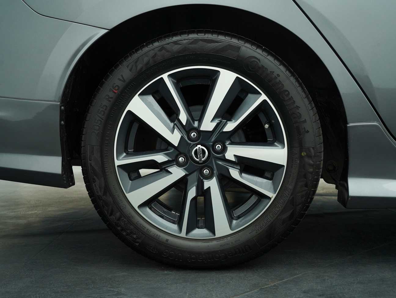 used 2021 Nissan Almera VLT 1.0