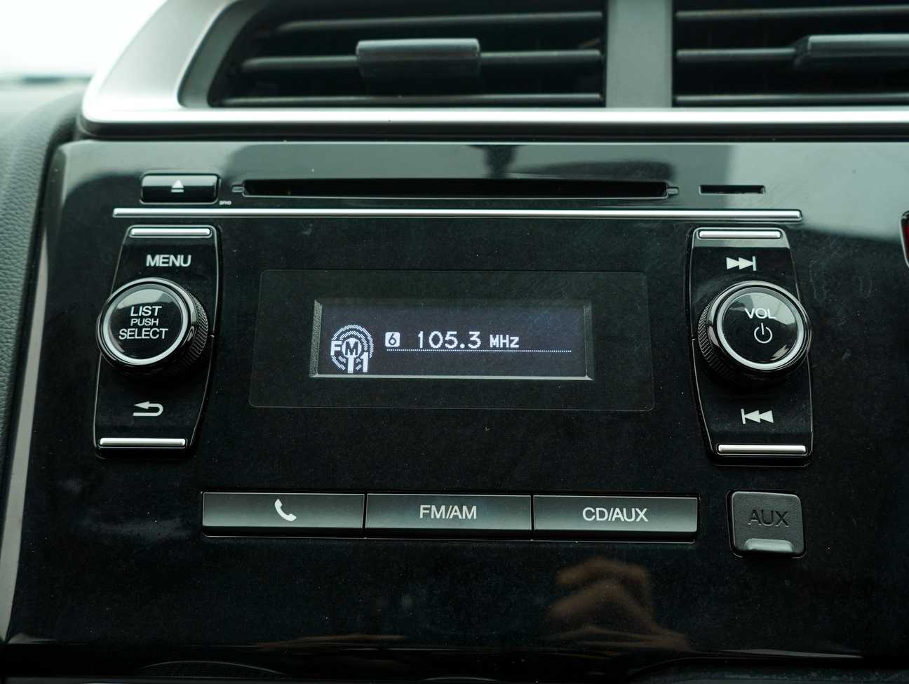 used 2015 Honda Jazz E 1.5