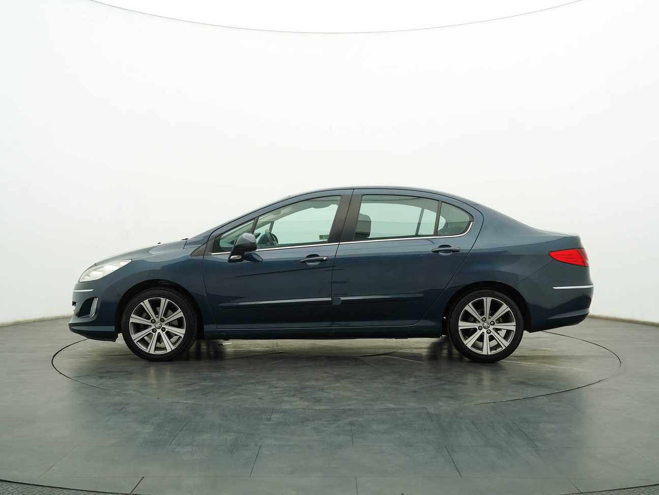 used 2014 Peugeot 408 Turbo 1.6