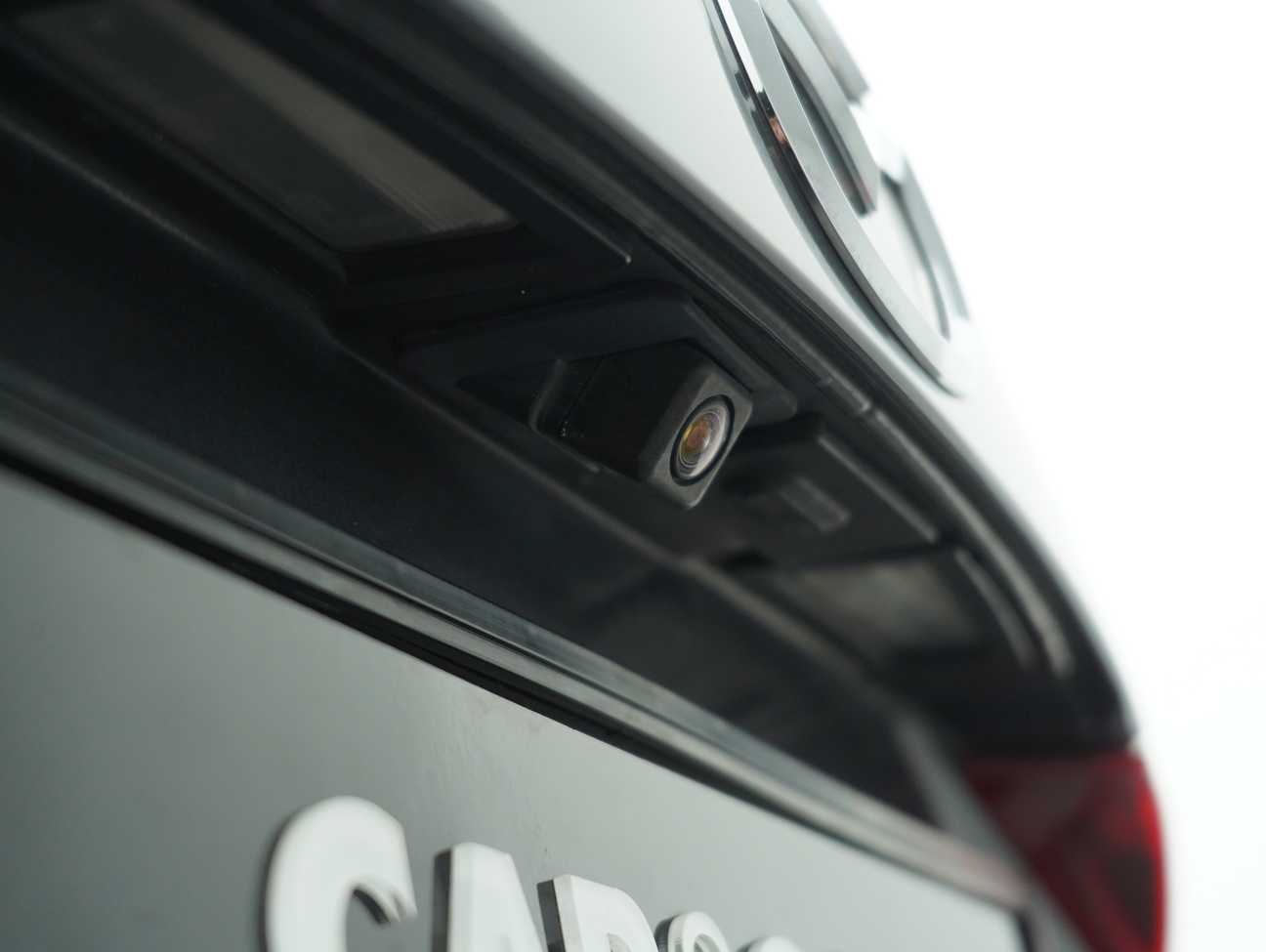 terpakai 2018 Mazda 3 SKYACTIV-G High 2.0