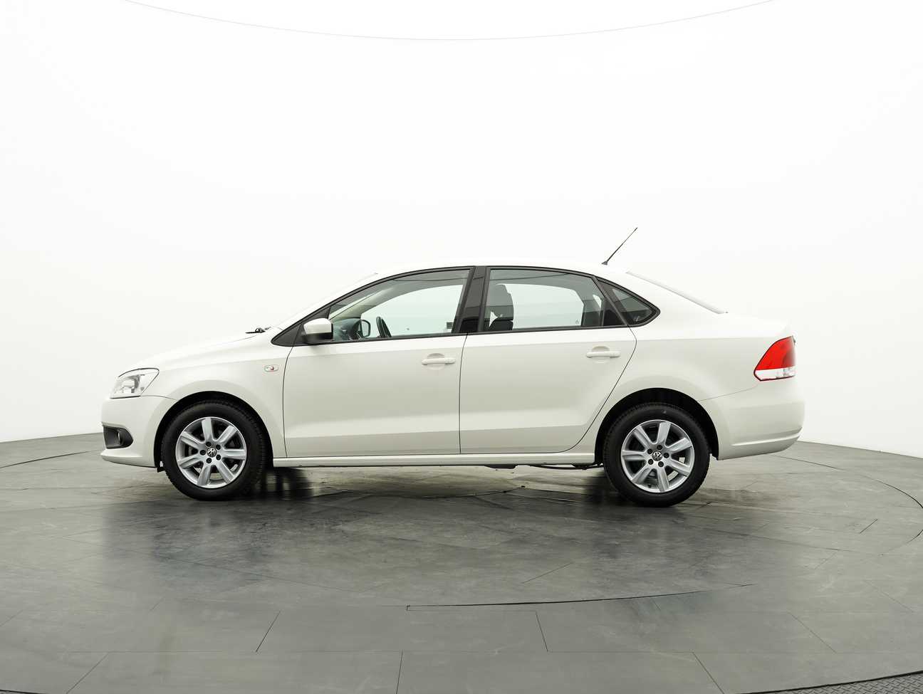 used 2015 Volkswagen Polo  1.6