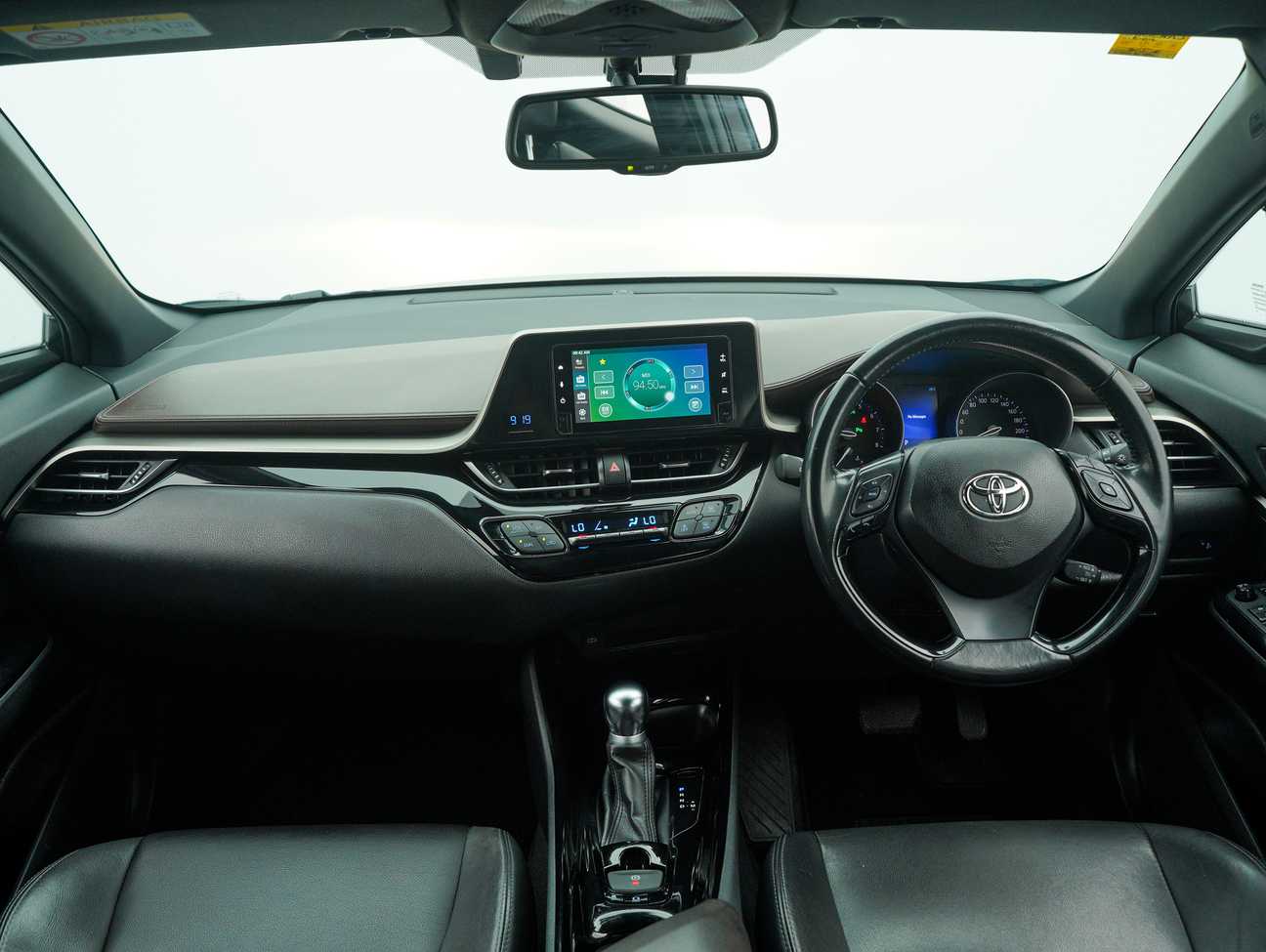 used 2019 Toyota C-HR  1.8