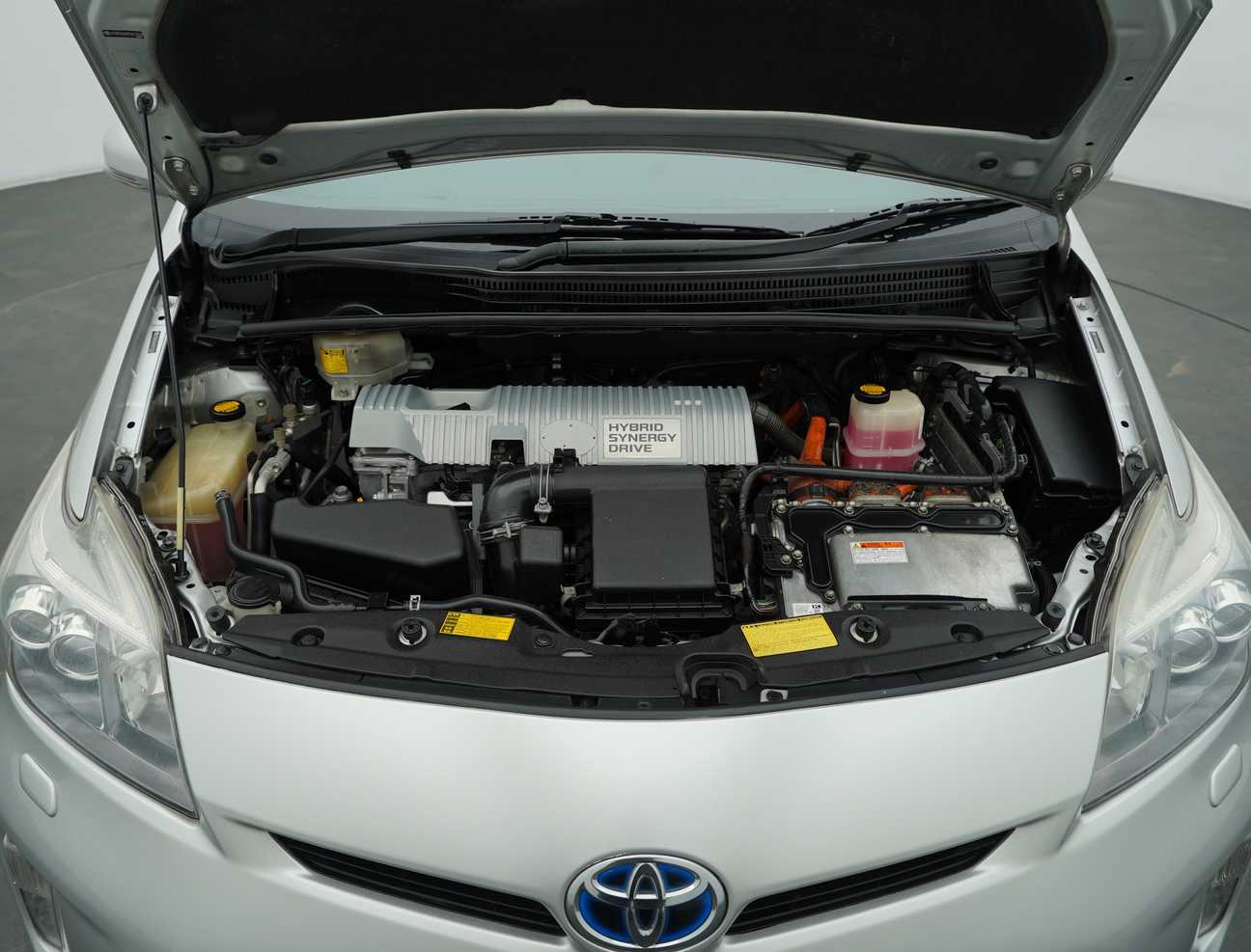 used 2013 Toyota Prius Luxury 1.8