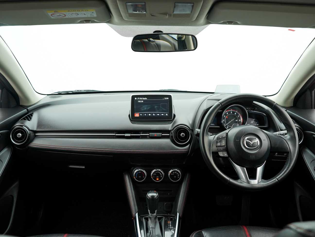 terpakai 2015 Mazda 2 SKYACTIV-G 1.5