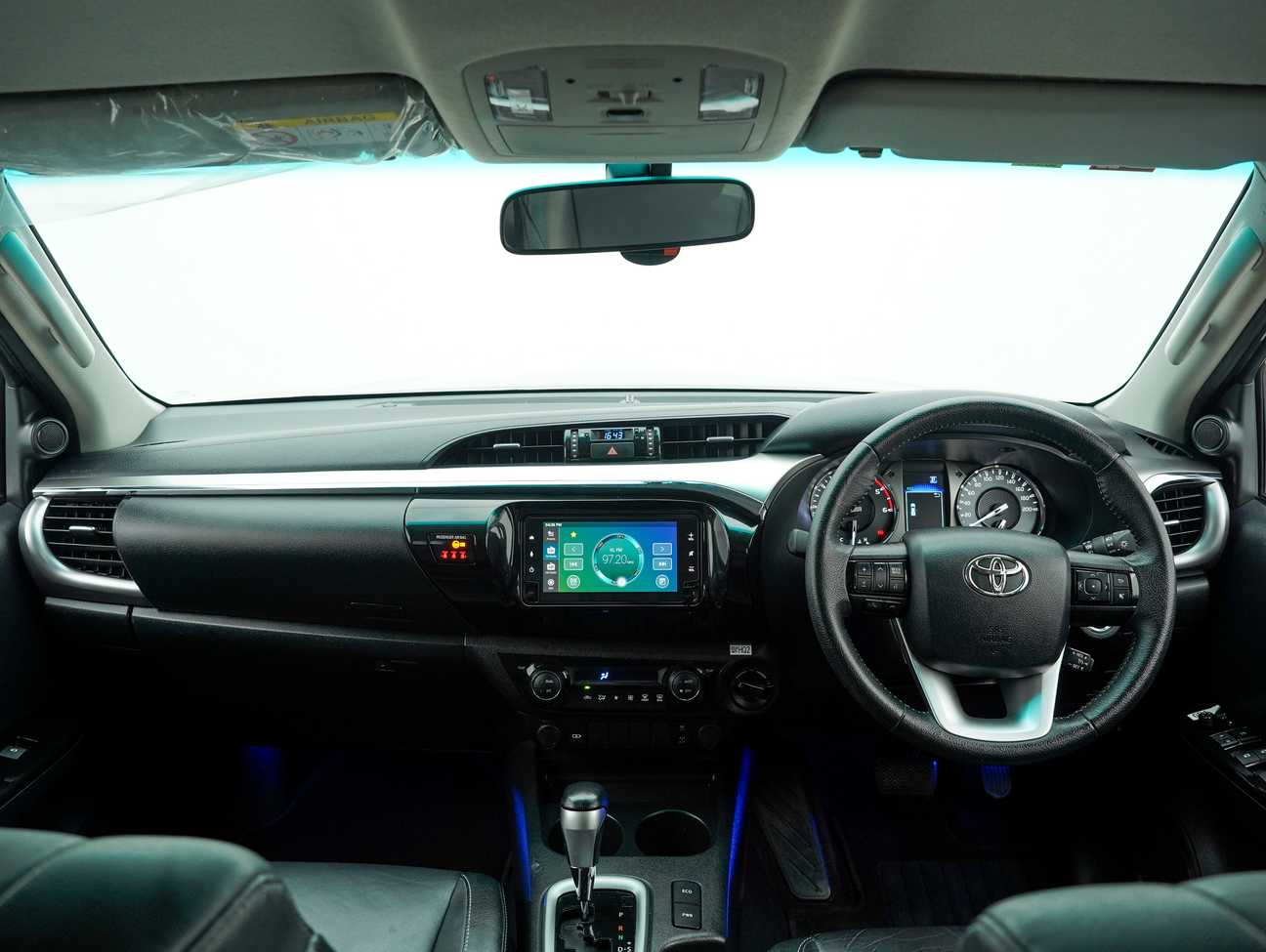 terpakai 2022 Toyota Hilux V Dual Cab 2.4