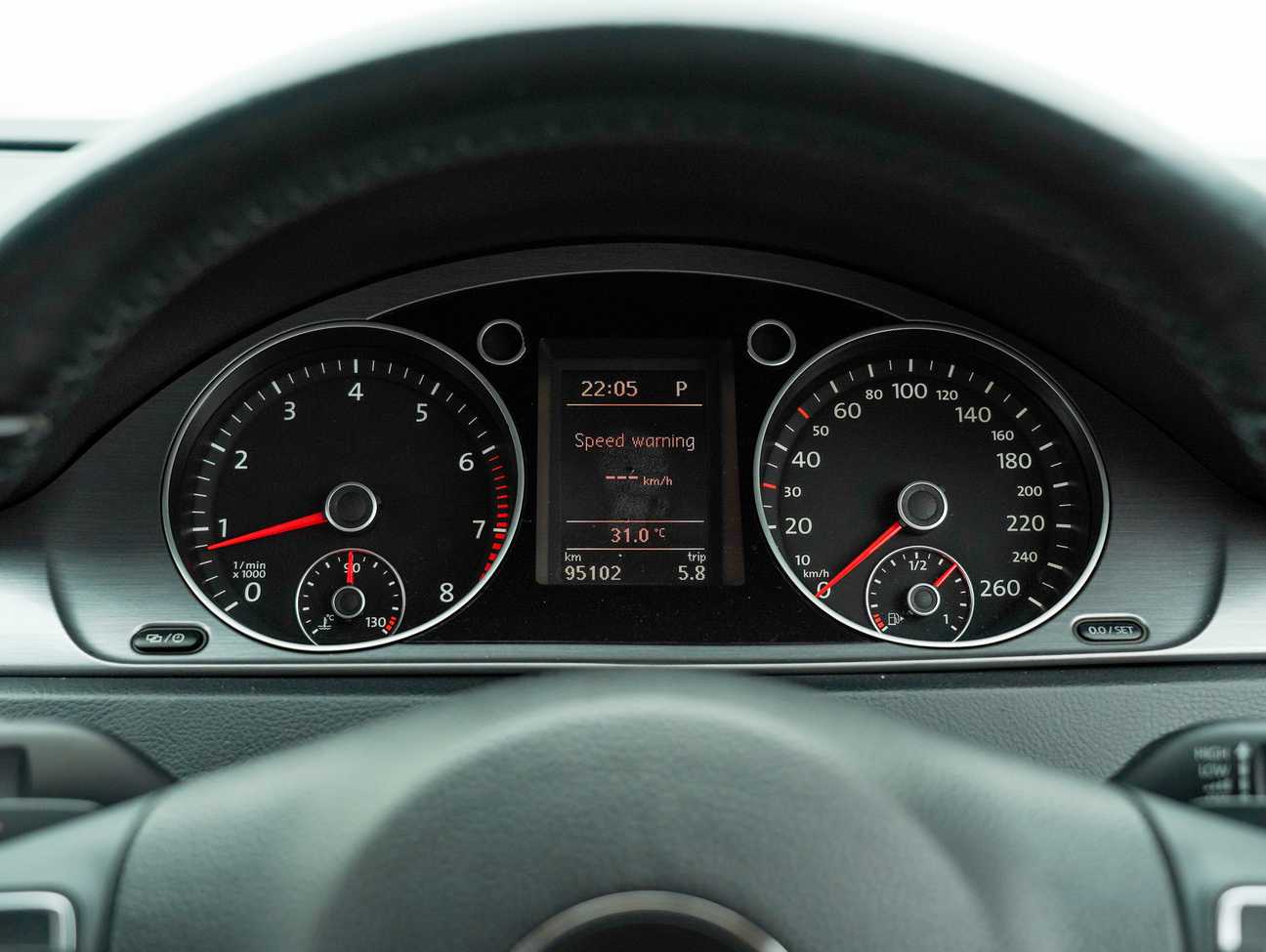 terpakai 2014 Volkswagen Passat TSI 1.8