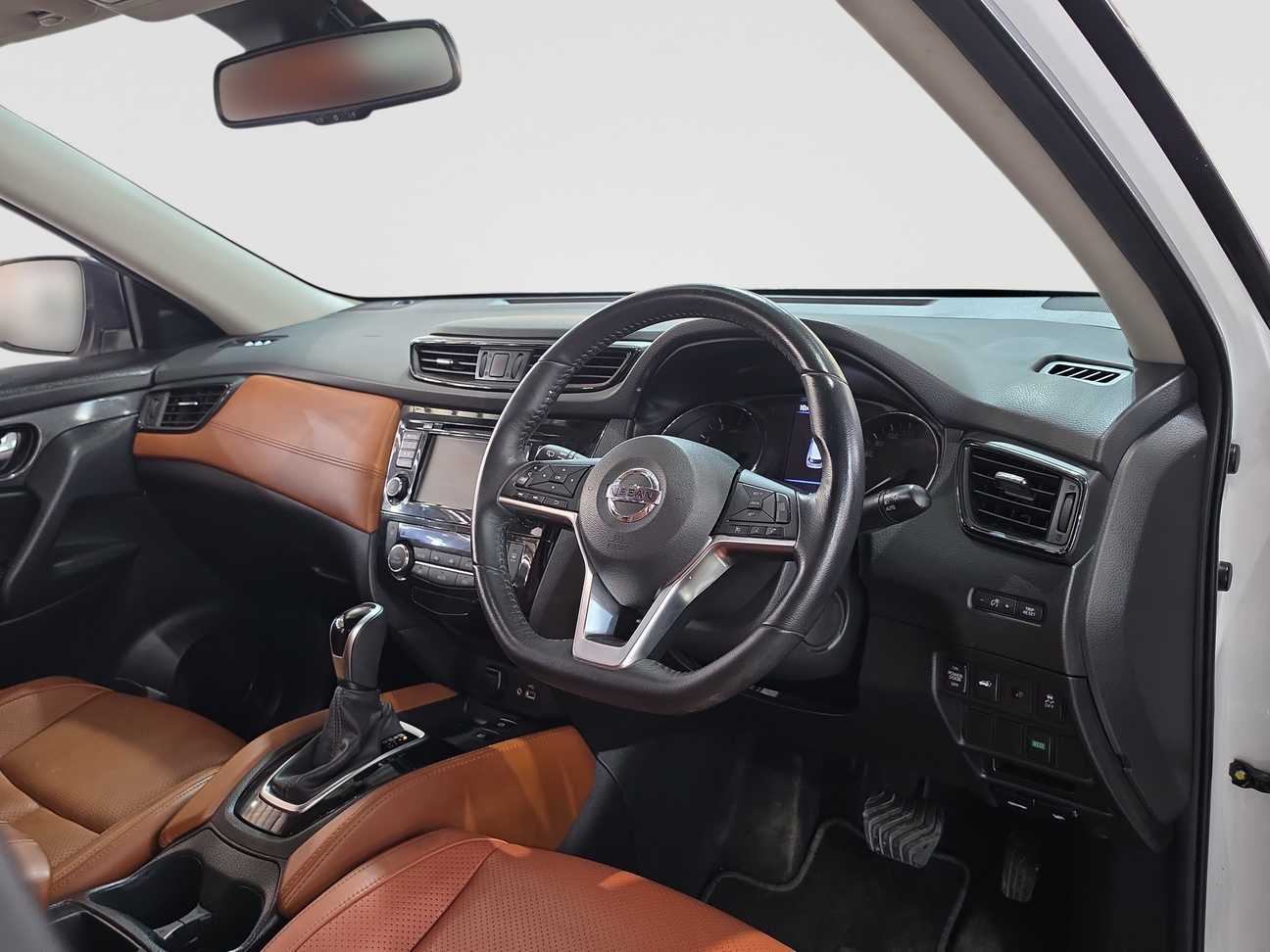used 2020 Nissan X-Trail Mid 2.0