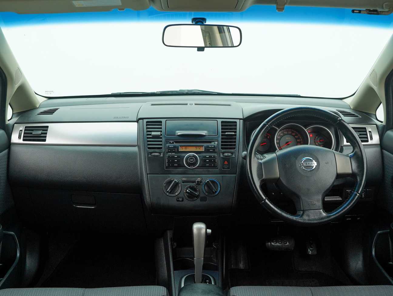 used 2007 Nissan Latio ST-L Sport 1.6