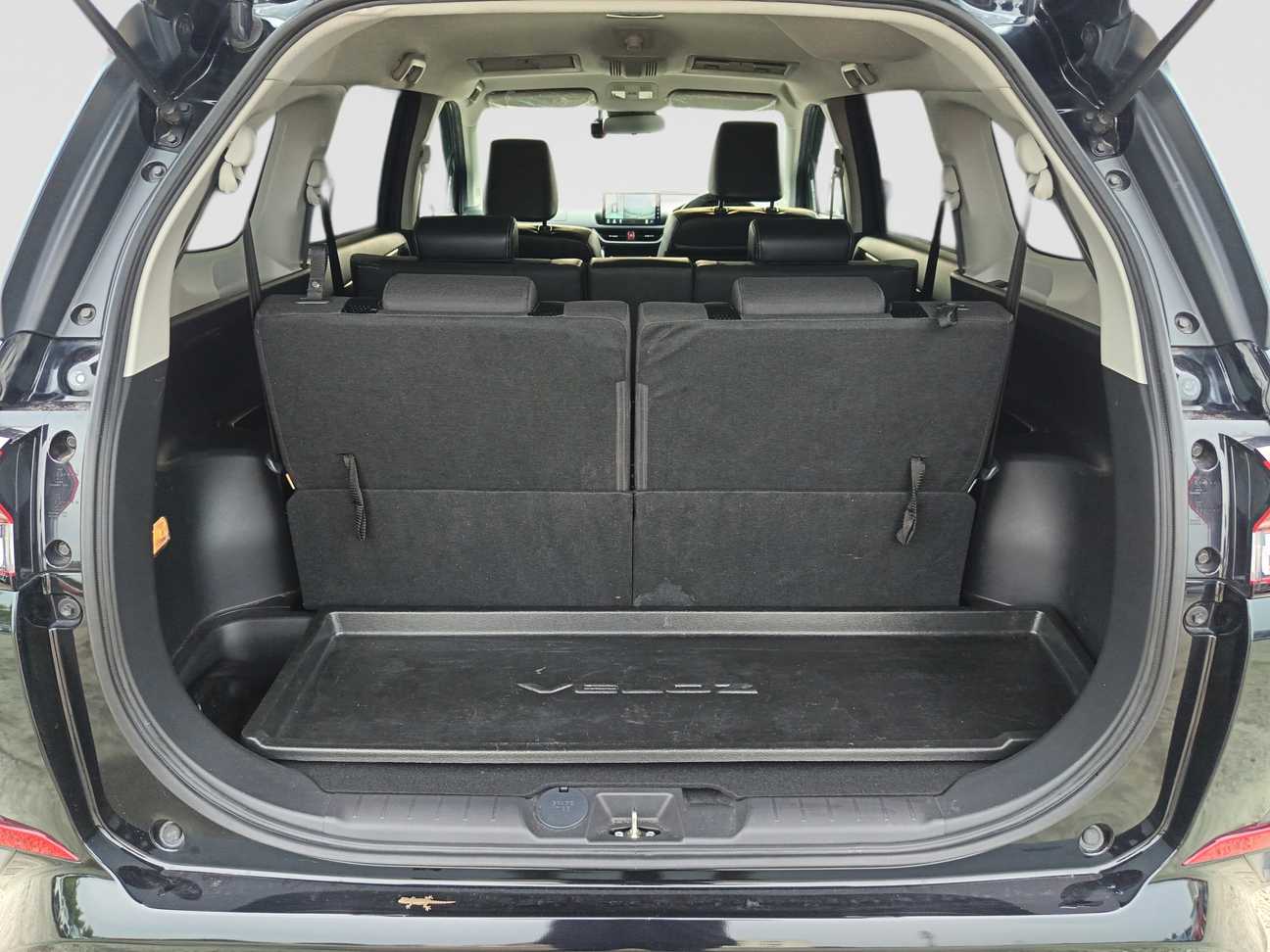 used 2023 Toyota Veloz  1.5