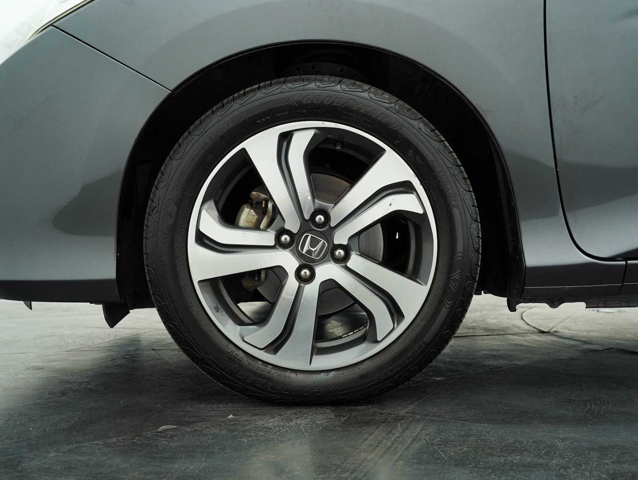 terpakai 2015 Honda City V i-VTEC 1.5