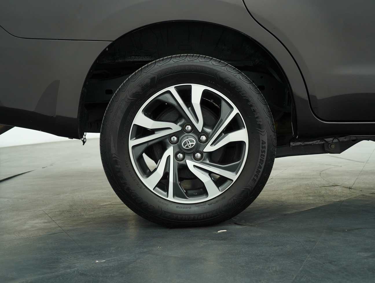 terpakai 2021 Toyota Innova G 2.0