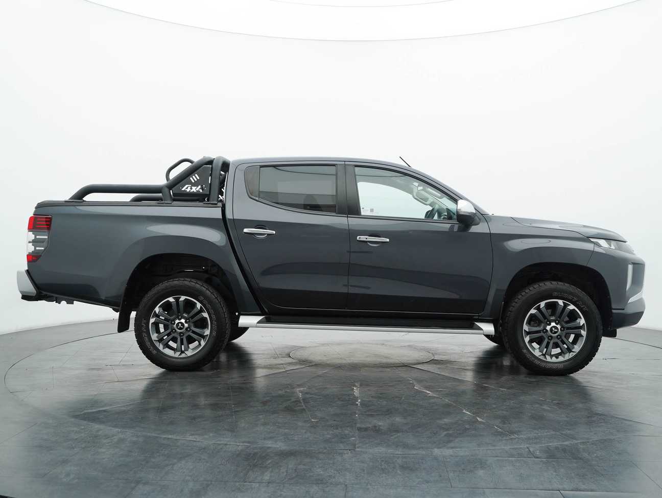 used 2021 Mitsubishi Triton VGT Premium Updated Spec Dual Cab 4X4 2.4