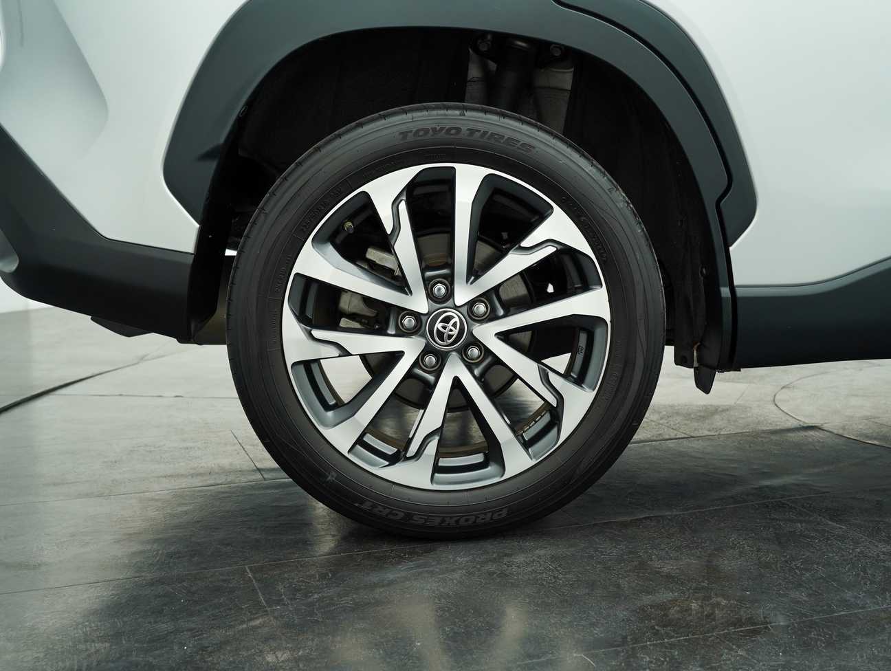 used 2022 Toyota Corolla Cross V 1.8
