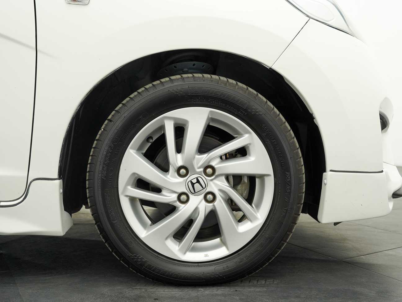 used 2015 Honda Jazz E 1.5