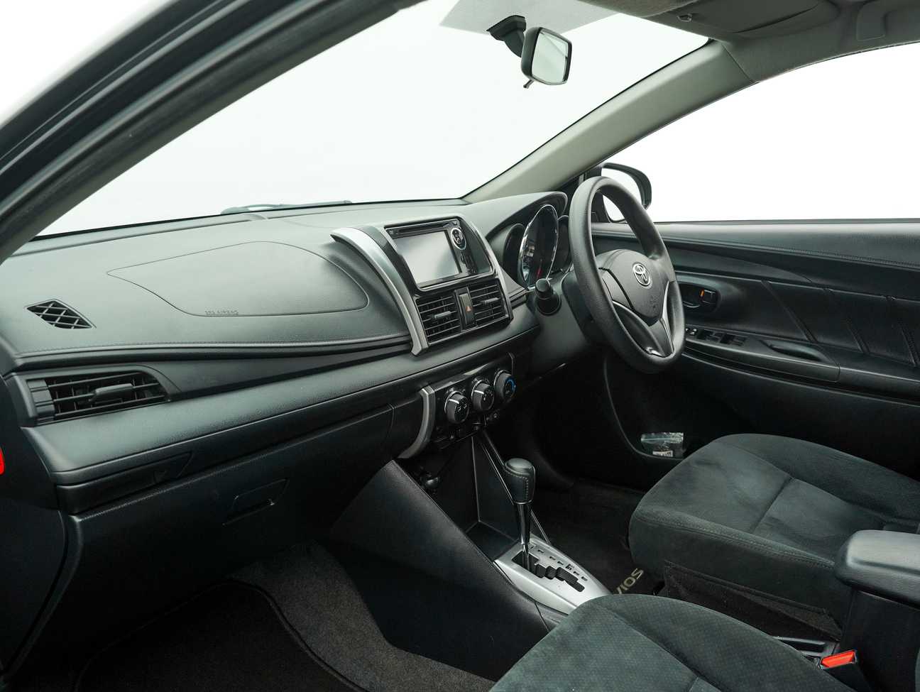 used 2015 Toyota Vios J 1.5