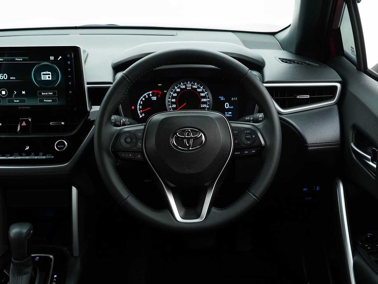 terpakai 2024 Toyota Corolla Cross V 1.8