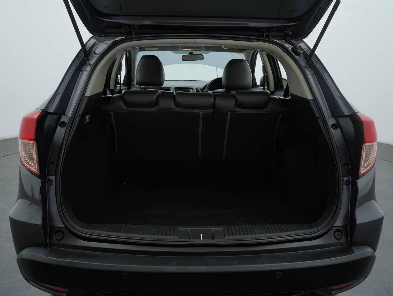 used 2015 Honda HR-V V 1.8