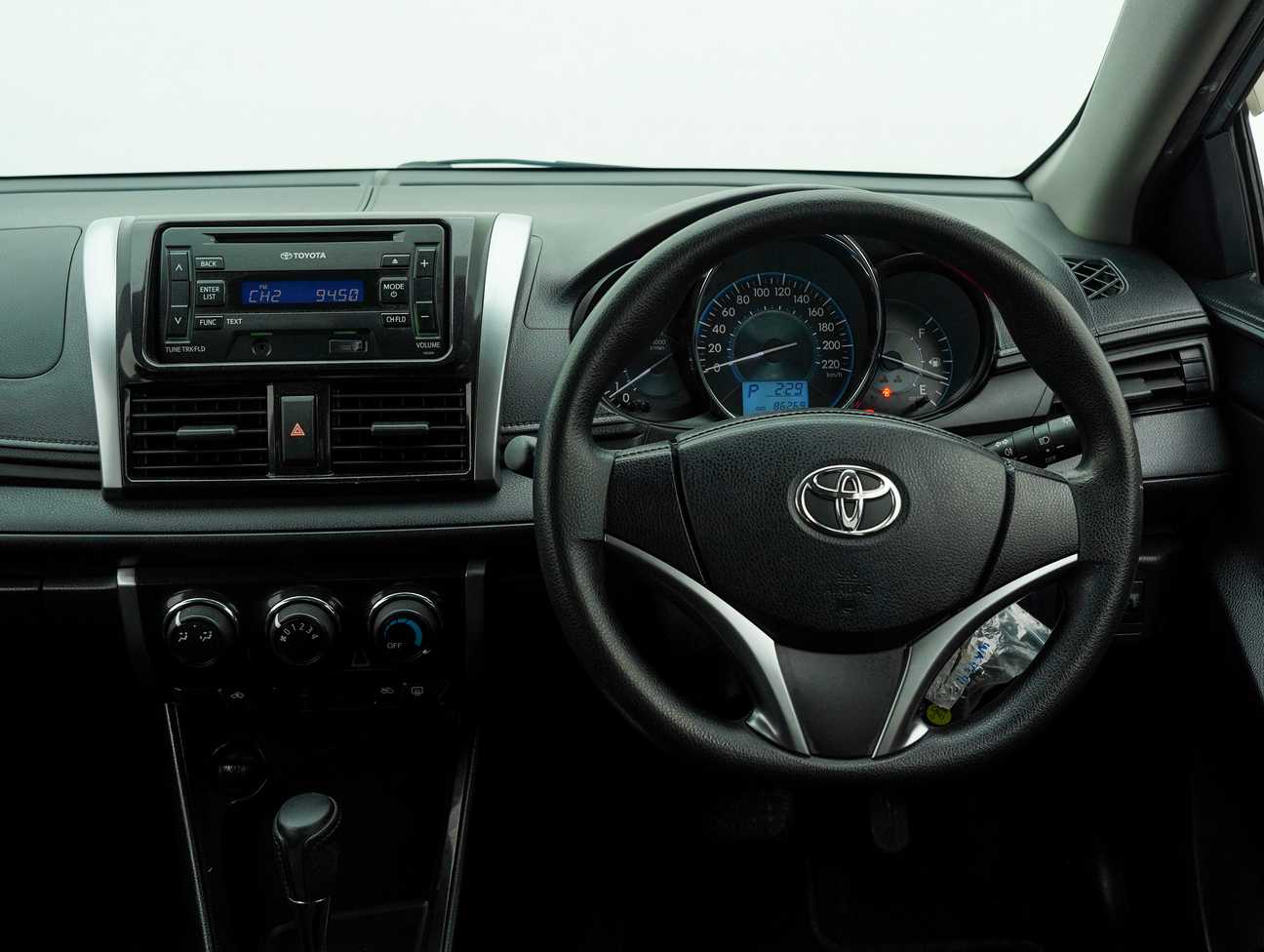 terpakai 2014 Toyota Vios J 1.5