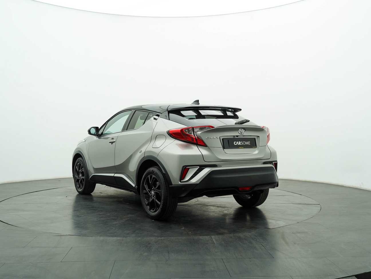 terpakai 2019 Toyota C-HR  1.8