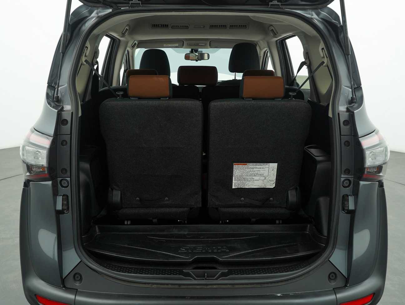 used 2016 Toyota Sienta V 1.5