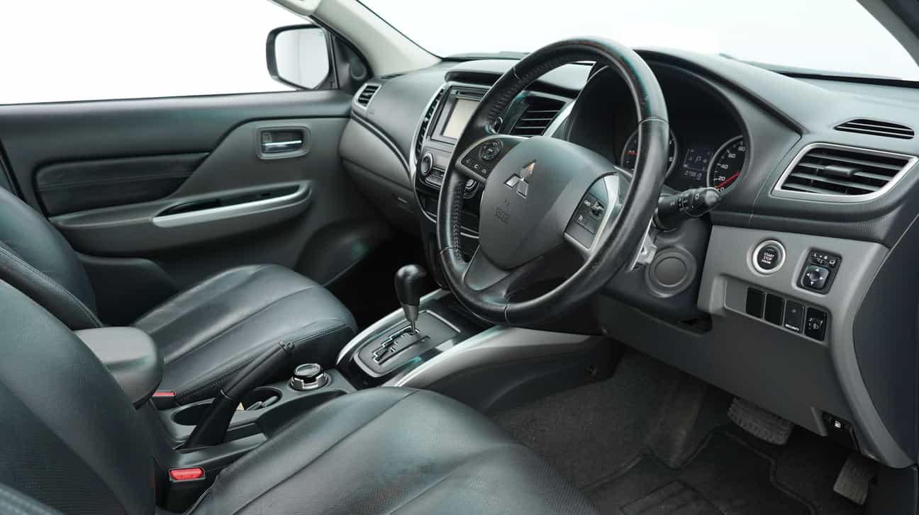 used 2015 Mitsubishi TRITON VGT HS 4WD DC 2.5