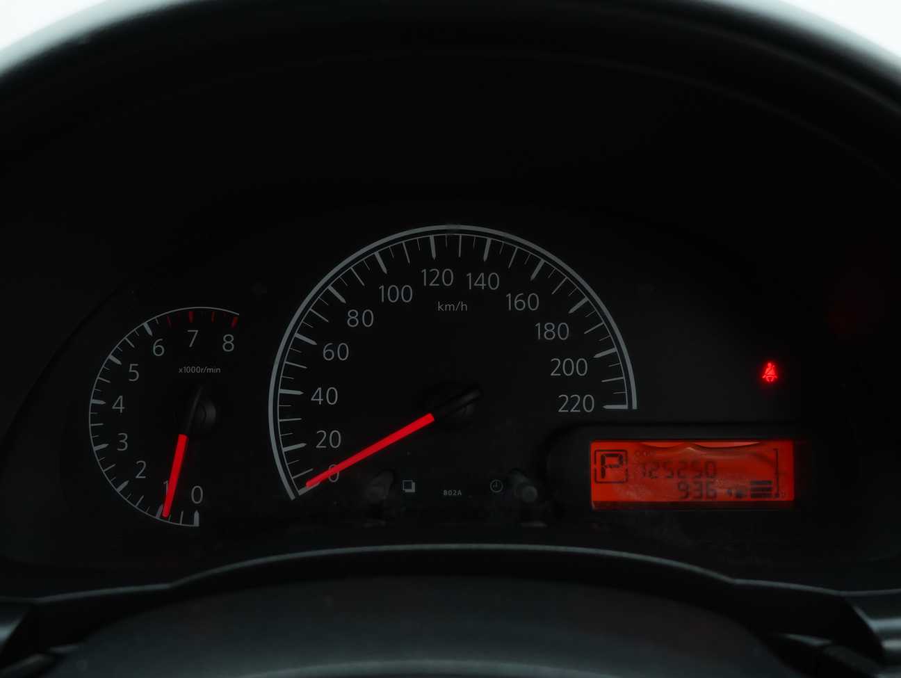 terpakai 2012 Nissan Almera E 1.5