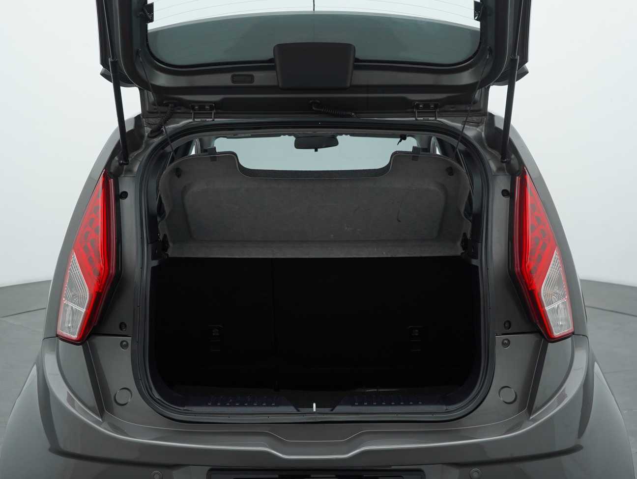 terpakai 2015 Proton Iriz Standard 1.3